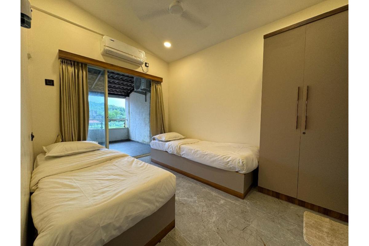 Hotel Sadhana Executive Dapoli Exterior photo