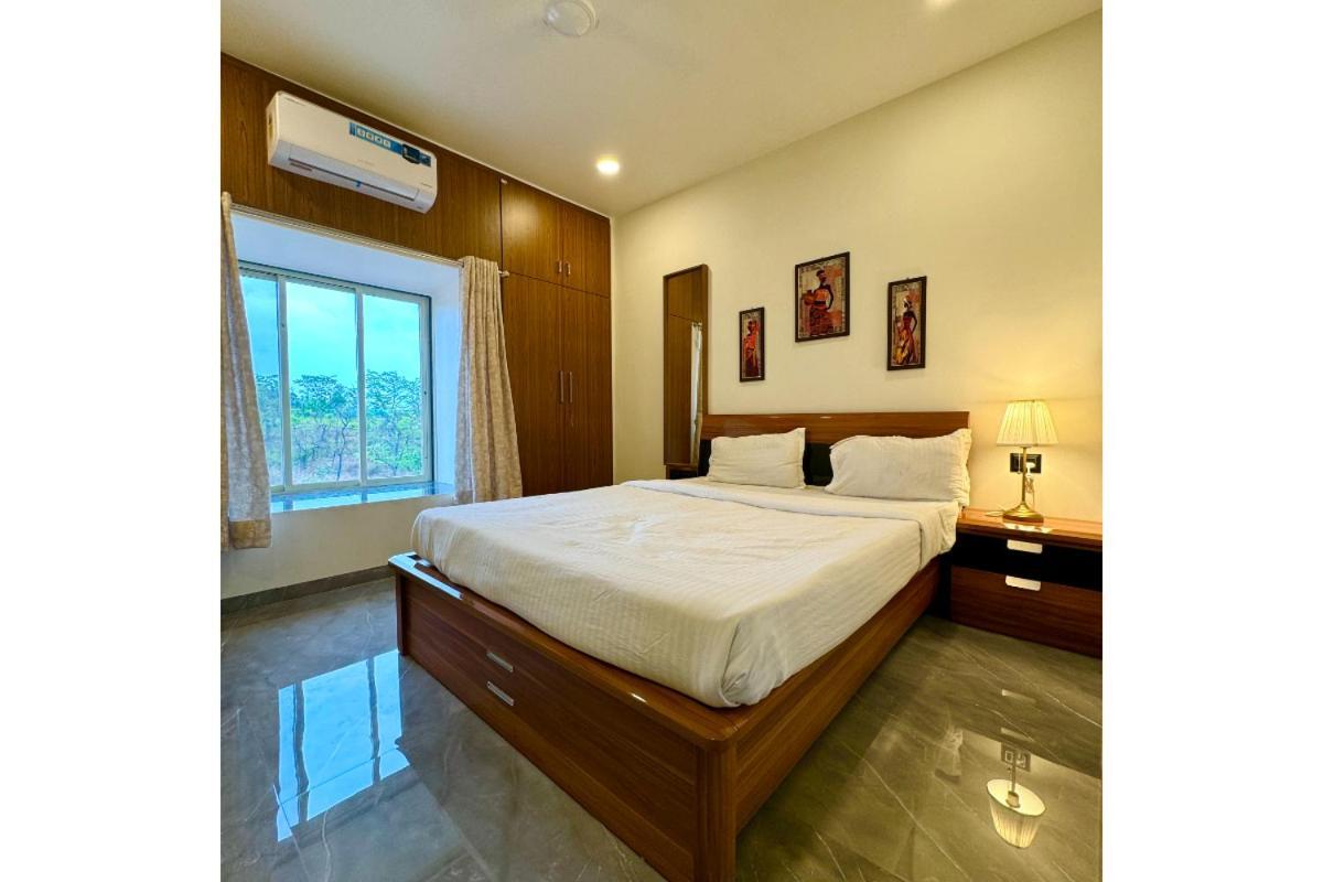 Hotel Sadhana Executive Dapoli Exterior photo