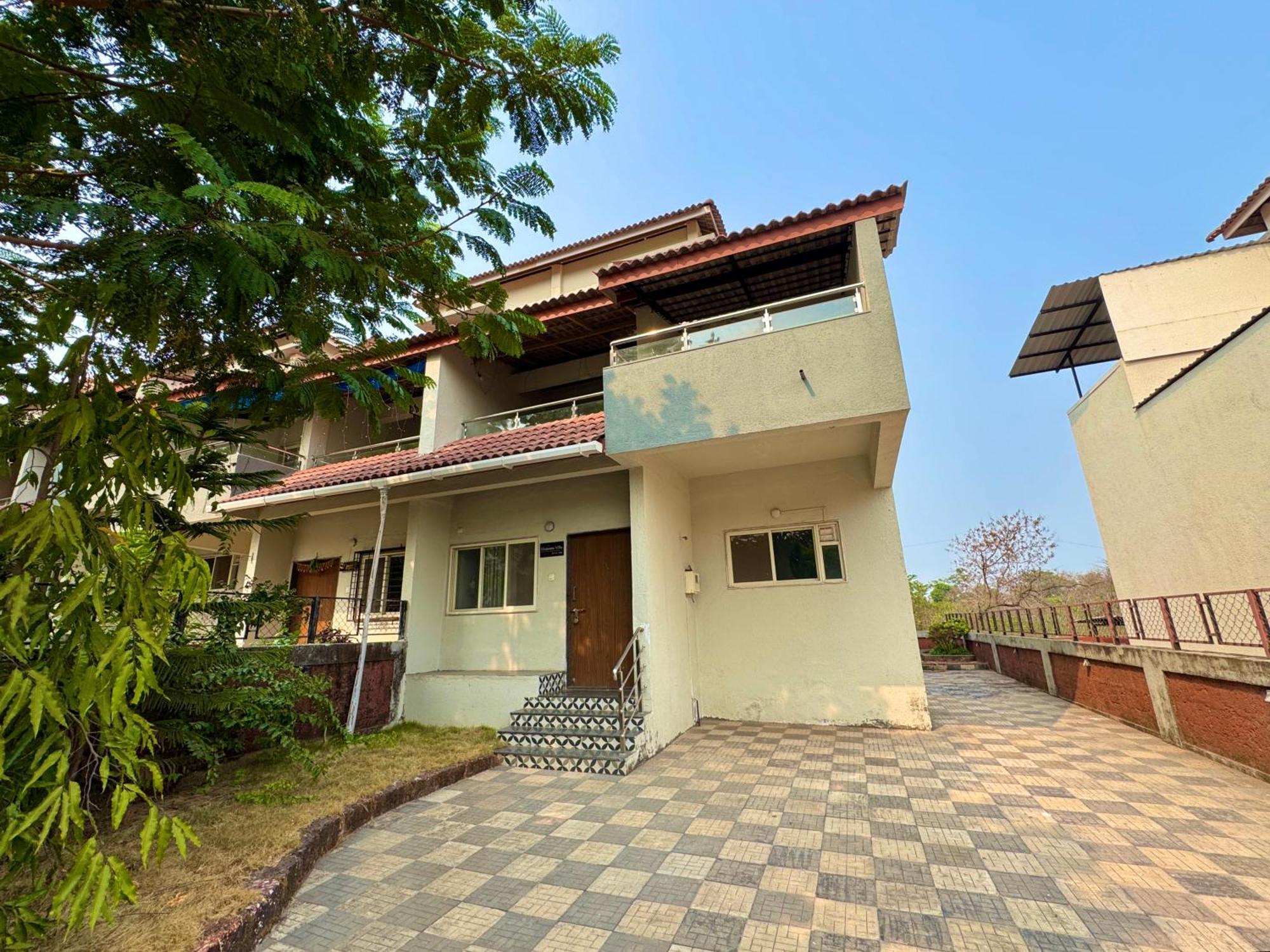 Hotel Sadhana Executive Dapoli Exterior photo